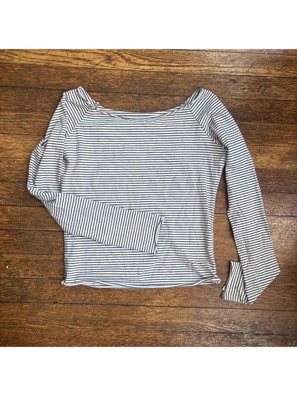 Brandy Melville Women's Shirt
